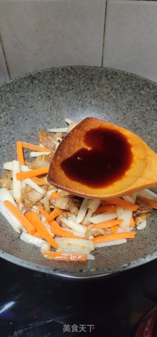 肉片炒藕条步骤8