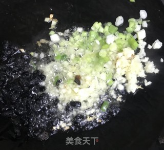 豆豉蒸花肠步骤6