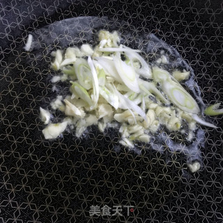 核桃油炒油麦菜步骤4