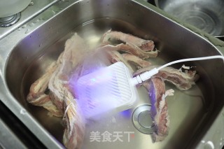 电饭煲炖牛肉步骤2
