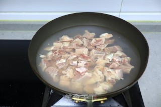 电饭煲炖牛肉步骤5