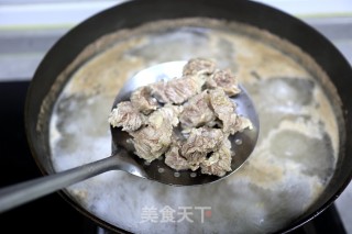 电饭煲炖牛肉步骤6