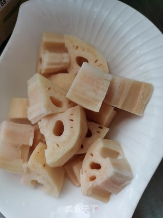 莲藕酸梅烧鸭步骤2