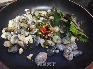 紫苏炒蚬步骤3