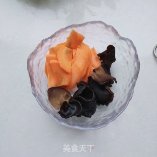 五花肉炒佛手瓜步骤3