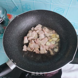 五花肉炒佛手瓜步骤8