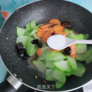 五花肉炒佛手瓜步骤9