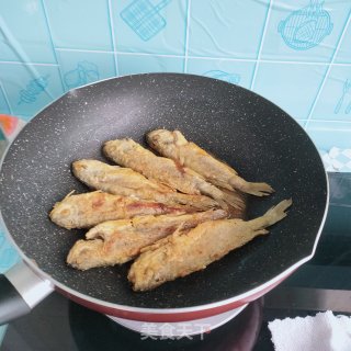 椒盐黄花鱼步骤8