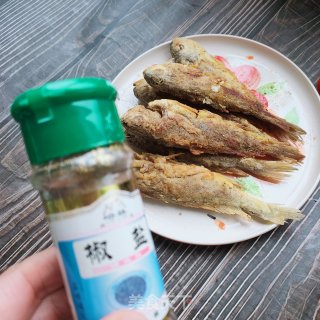 椒盐黄花鱼步骤9