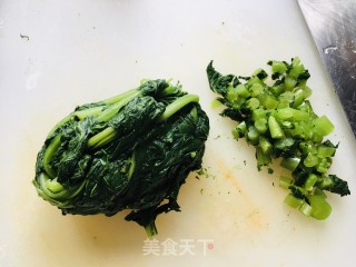 清炒萝卜缨步骤1