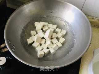 砂锅红烧肉炖豆腐步骤2