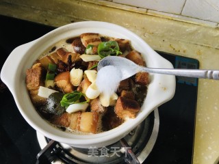 砂锅红烧肉炖豆腐步骤8