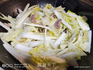 鸡蛋白菜梗炒肉片步骤4