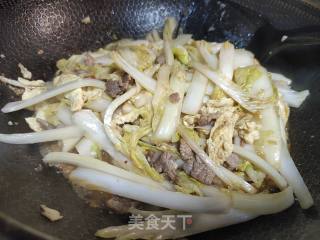 鸡蛋白菜梗炒肉片步骤7