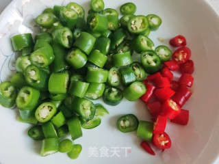 线椒炒鸡胗步骤5