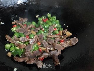 线椒炒鸡胗步骤8
