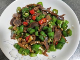 线椒炒鸡胗步骤13