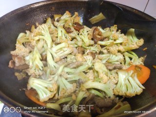 酸豆角花菜炒肉步骤7