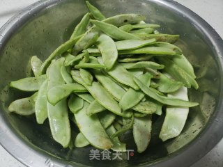 尖椒炒眉豆步骤3