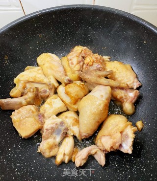 鲍鱼焖鸡步骤3