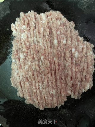 莲藕蒸肉饼步骤1
