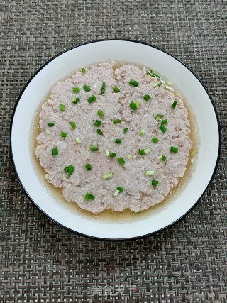 莲藕蒸肉饼步骤8