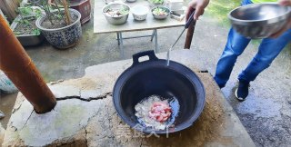 铁锅大烩菜步骤2
