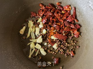 孜然麻辣虾球步骤8