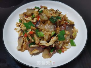 萝卜皮炒腊肉步骤9