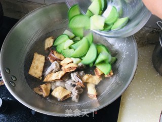 烩羊肉夹沙青萝卜步骤5