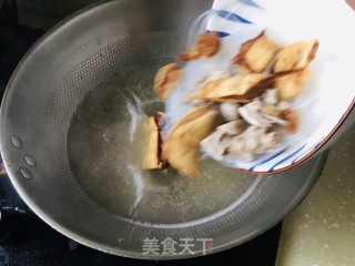 烩羊肉夹沙青萝卜步骤4