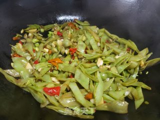 清炒眉豆步骤3