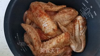 电饭锅焖鸡翅步骤6