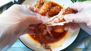 电饭锅焖鸡翅步骤11
