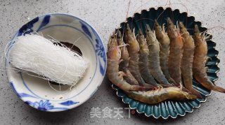 蒜蓉粉丝凤尾虾步骤1