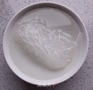 蒜蓉粉丝凤尾虾步骤2