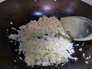 酸包菜肉末步骤3