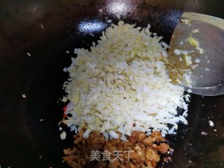 酸包菜肉末步骤7