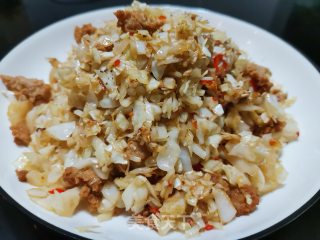 酸包菜肉末步骤10