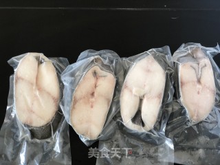 麻辣黑鳕鱼步骤1