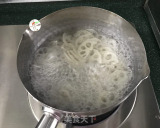 苦瓜炒藕片步骤6