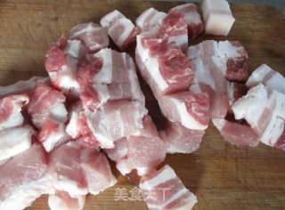 莲藕红烧肉步骤1