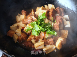 莲藕红烧肉步骤9