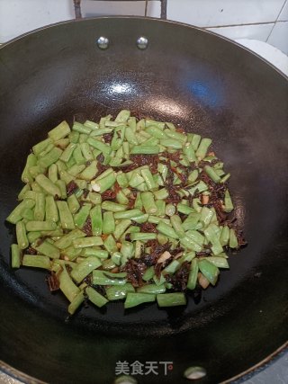 梅干菜炒豆角步骤12