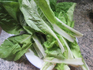 腊肉炒花菜毛毛菜步骤1
