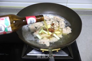 风味啤酒炖排骨步骤5