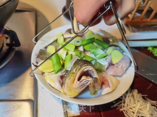 清蒸黄鱼步骤10