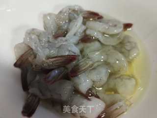 西蓝花炒虾球步骤4