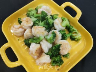 西蓝花炒虾球步骤17