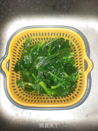 菠菜鸡蛋盖被步骤3